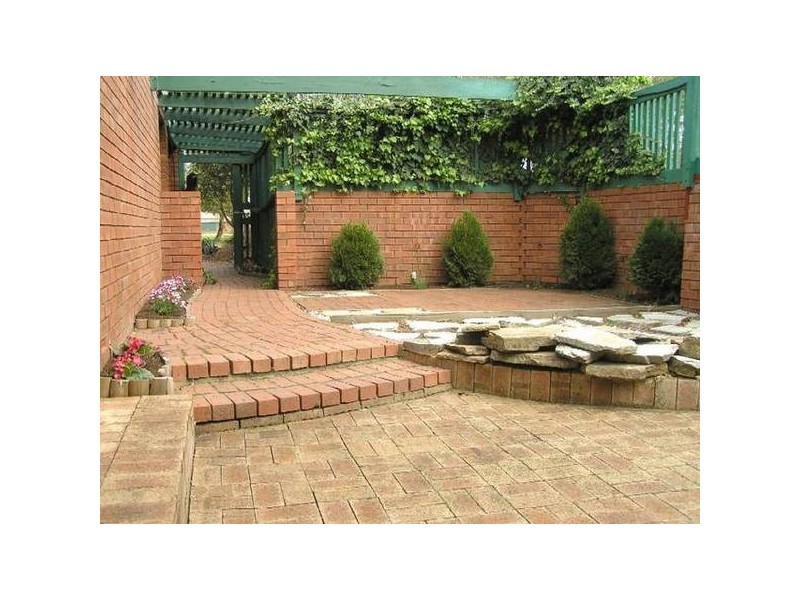 10/4 Glastonbury Road, Armadale WA 6112