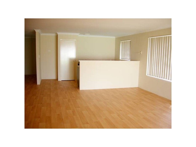 29 Glenfin Rd, Seville Grove WA 6112