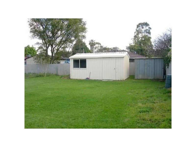 35 Angelo Street, Armadale WA 6112