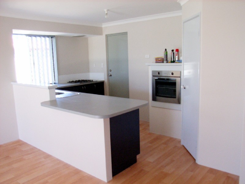 20 Glasgow Way, Seville Grove WA 6112