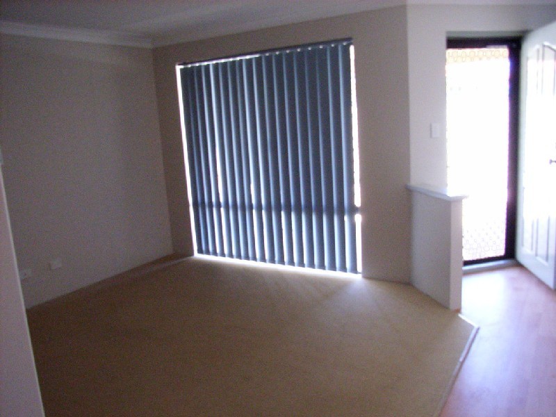 20 Glasgow Way, Seville Grove WA 6112