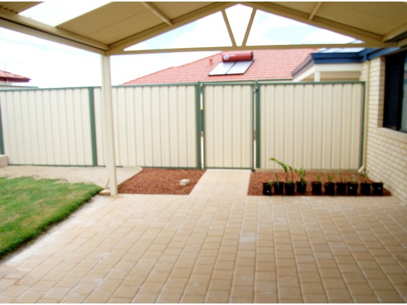 20 Glasgow Way, Seville Grove WA 6112