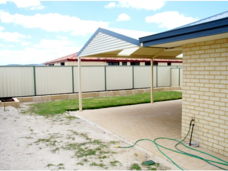 20 Glasgow Way, Seville Grove WA 6112