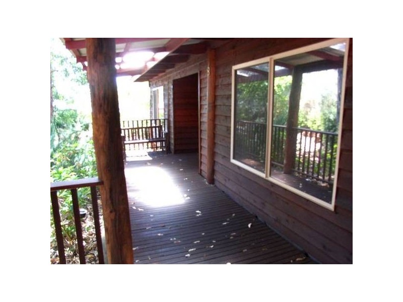 8 Mount Dale View, Roleystone WA 6111