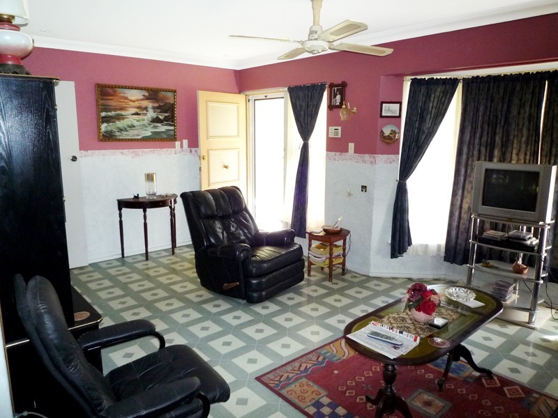 4 Megan Way, Camillo WA 6111