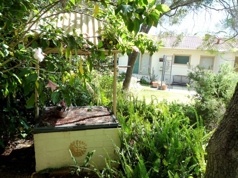 4 Megan Way, Camillo WA 6111