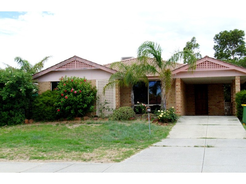 87 Strawberry Dr, Seville Grove WA 6112