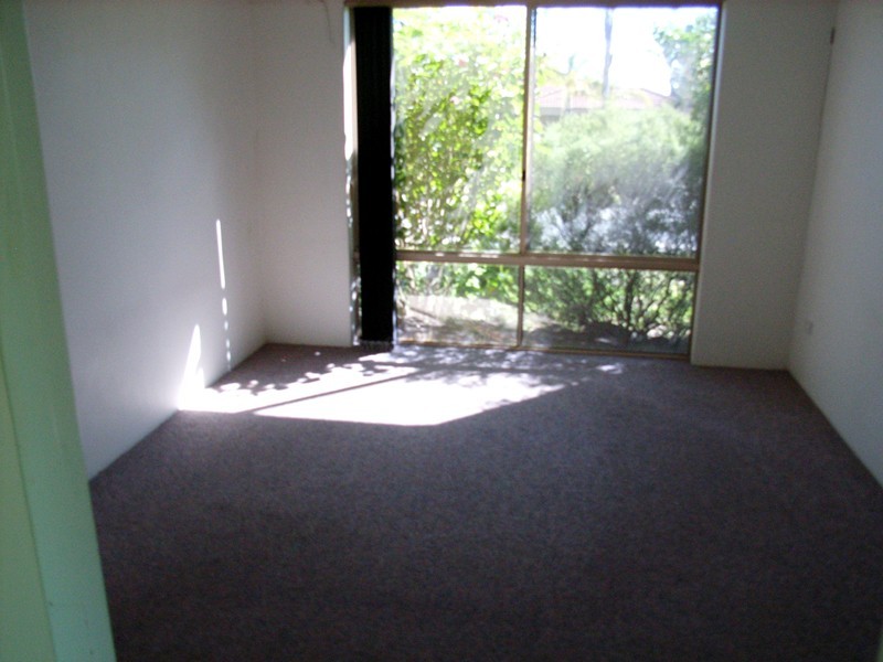 87 Strawberry Dr, Seville Grove WA 6112