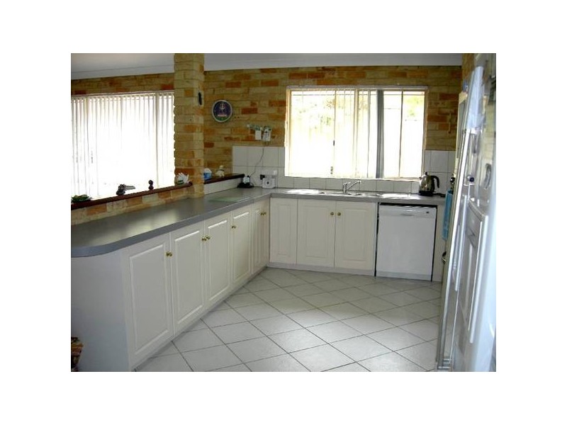 5 Birdup Close, Kelmscott WA 6111