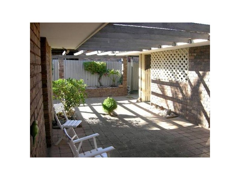 98 Clifton Street, Kelmscott WA 6111