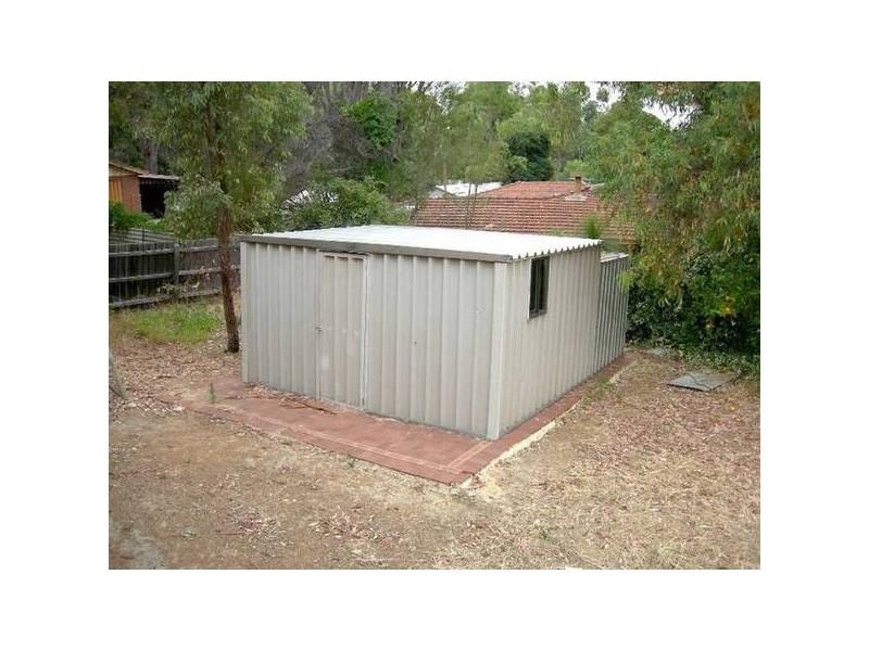 11 Parkin Road, Roleystone WA 6111