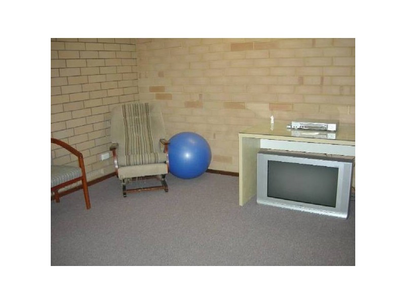 8 Ypres Road, Westfield WA 6111