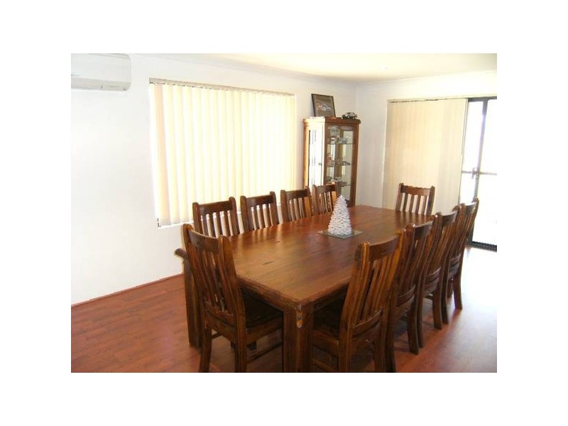 10 Santiago Street, Seville Grove WA 6112