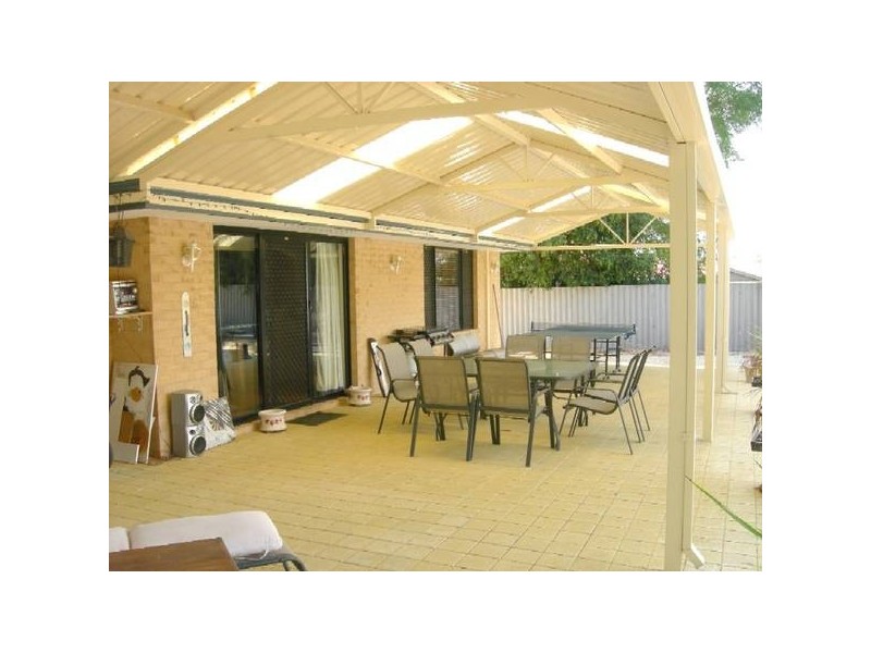 58 Schruth Street N, Kelmscott WA 6111
