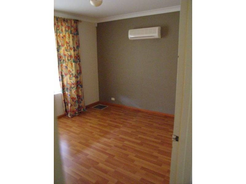 46 Tijuana Rd, Armadale WA 6112