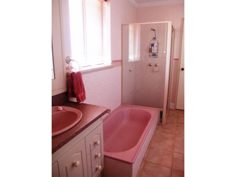 158 Cammillo Road, Kelmscott WA 6111