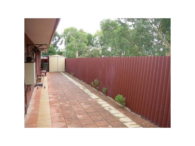 5 Curlew Court, Kelmscott WA 6111