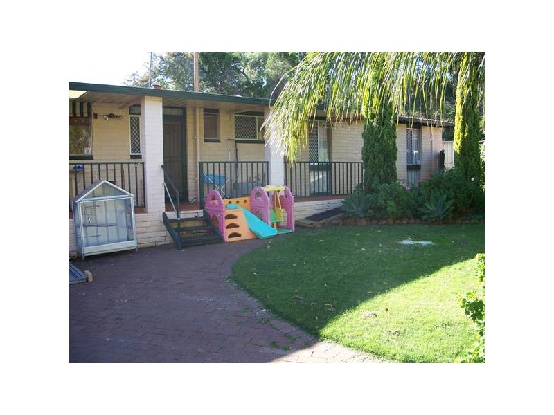 9 Katrina Terrace, Kelmscott WA 6111