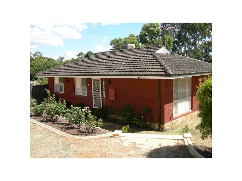 6 Merilee Terrace, Kelmscott WA 6111