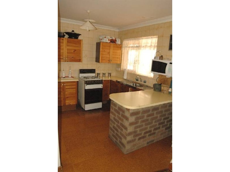 6 Merilee Terrace, Kelmscott WA 6111
