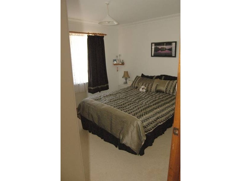6 Merilee Terrace, Kelmscott WA 6111