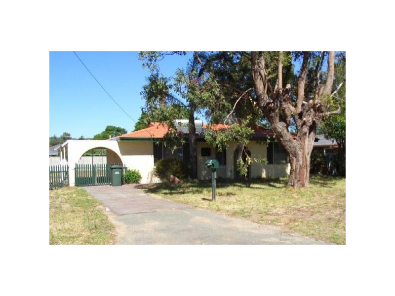 8 Piggott St, Armadale WA 6112