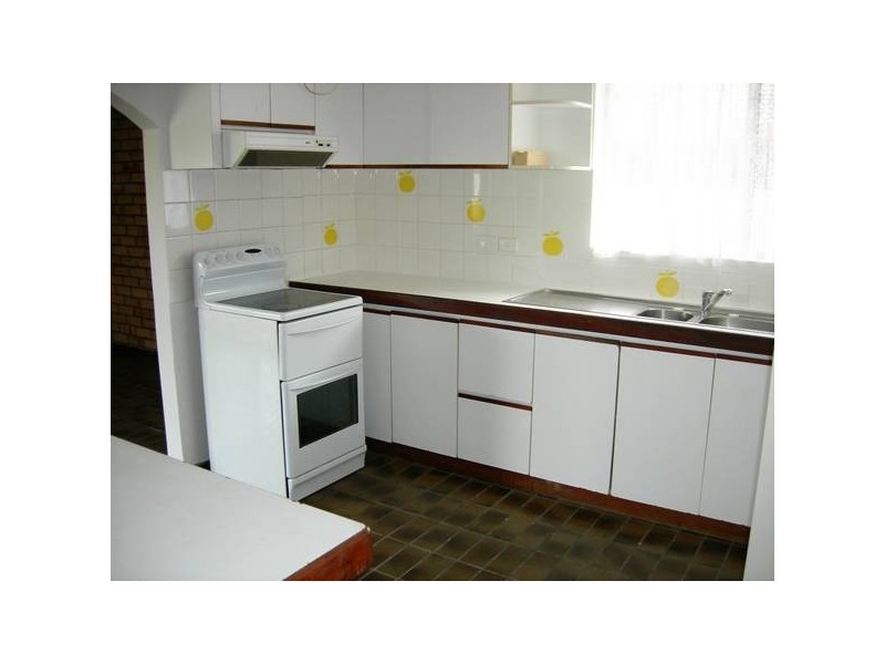 8 Piggott St, Armadale WA 6112