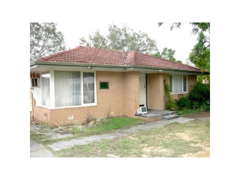 17 Grasmere Place, Kelmscott WA 6111