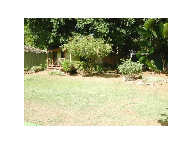 9 Steve Street, Kelmscott WA 6111