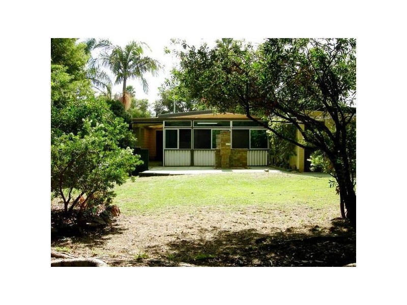 9 Steve Street, Kelmscott WA 6111