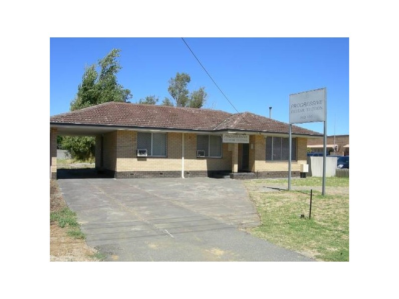 14 Blackburn St, Maddington WA 6109