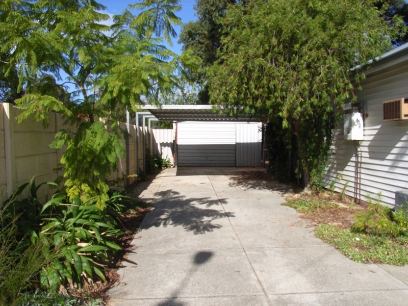 124 Westfield Rd, Kelmscott WA 6111