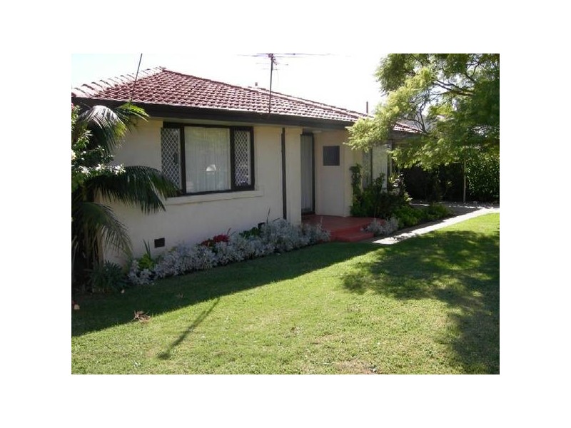 25 Cabarita Road, Armadale WA 6112