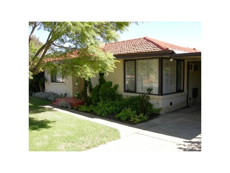 25 Cabarita Road, Armadale WA 6112