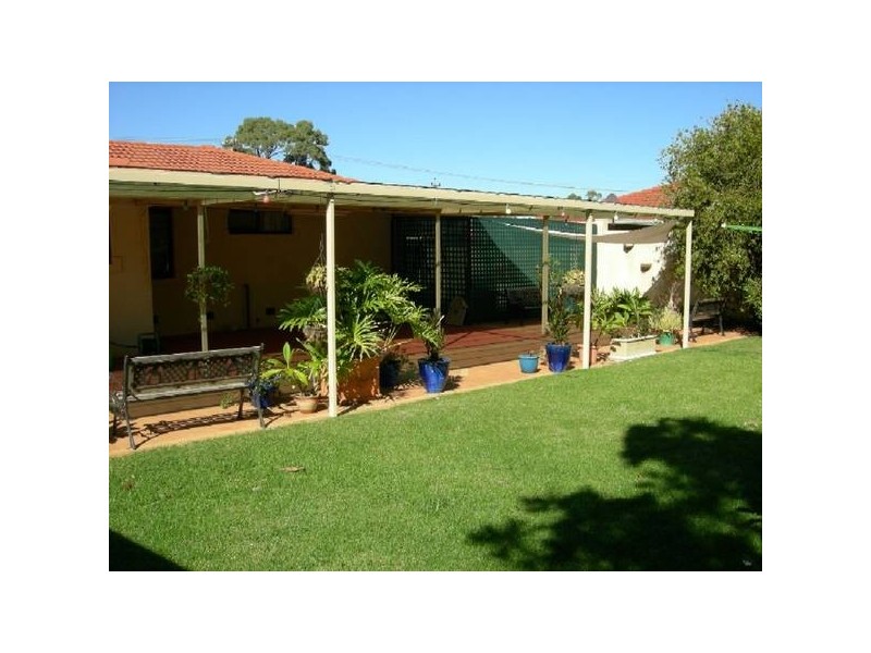 25 Cabarita Road, Armadale WA 6112