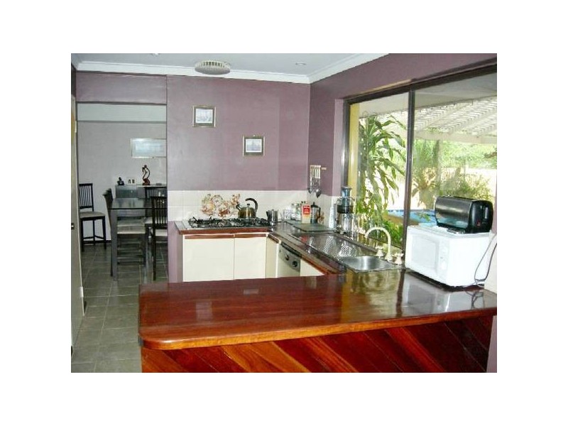 86 Connell Avenue, Kelmscott WA 6111