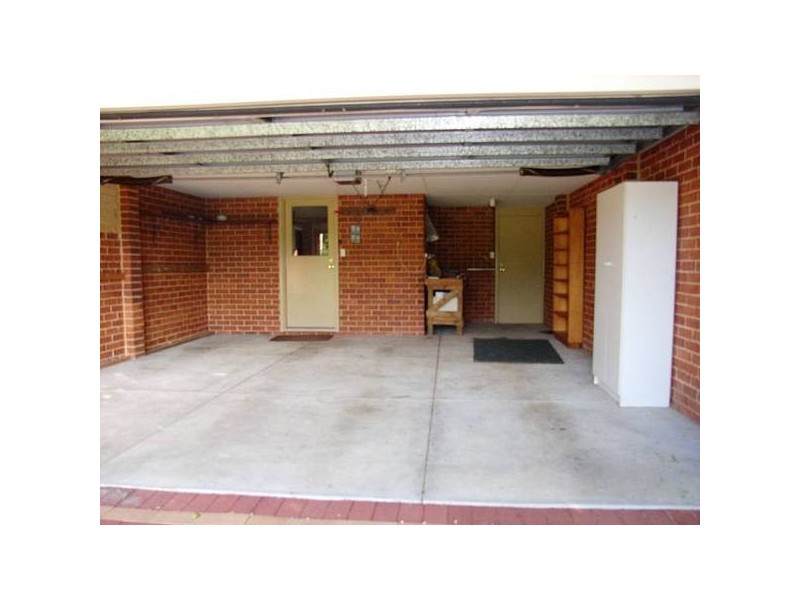 1 Horseshoe Crt, Kelmscott WA 6111