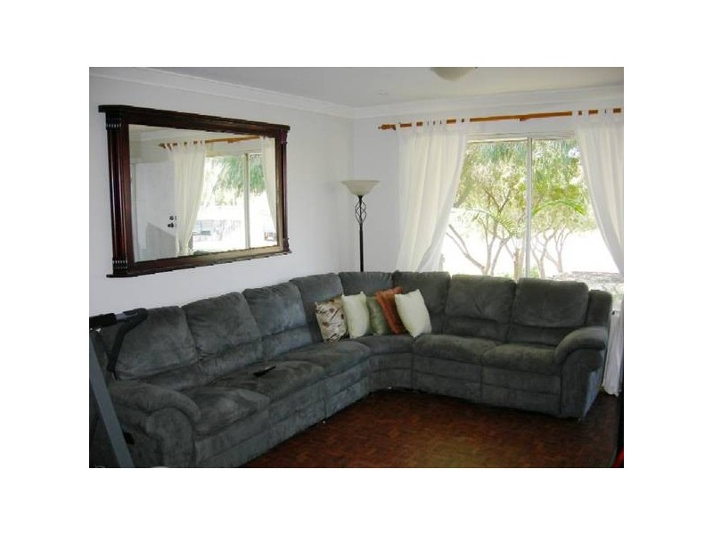 1/2 Amanda Drive, Westfield WA 6111