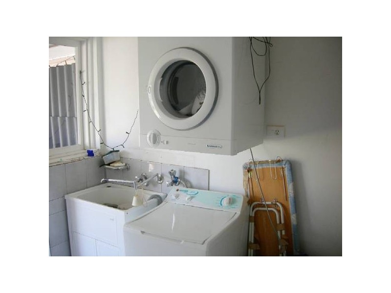 1/2 Amanda Drive, Westfield WA 6111