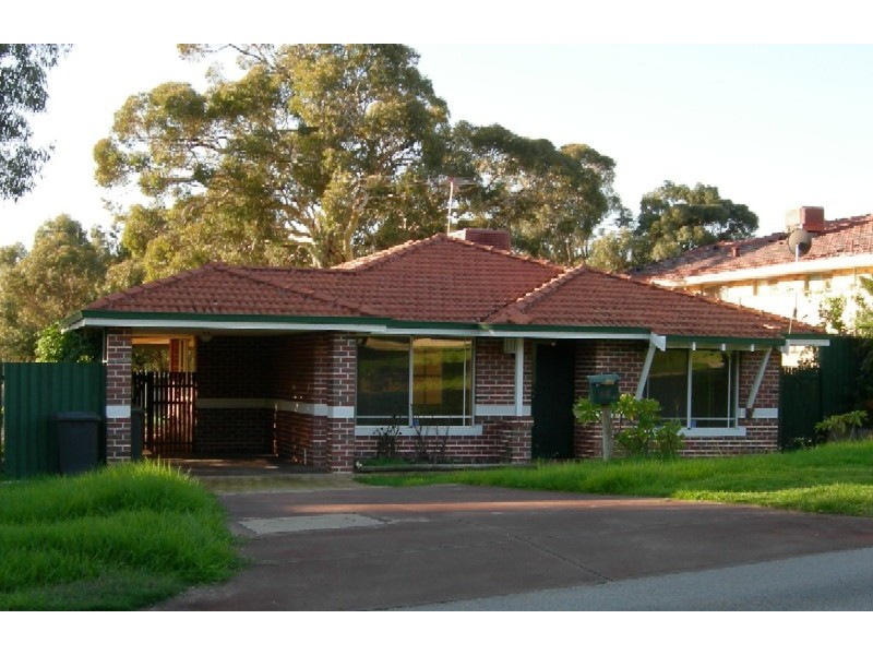 24 Hill Street, Kelmscott WA 6111