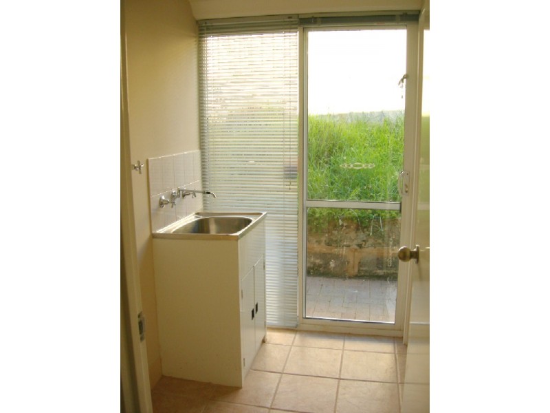 24 Hill Street, Kelmscott WA 6111