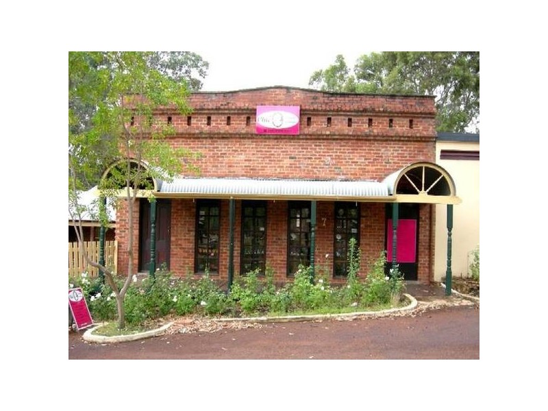7/2 South Western Hwy, Armadale WA 6112