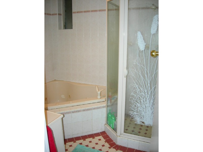 27 Buckingham Road, Kelmscott WA 6111