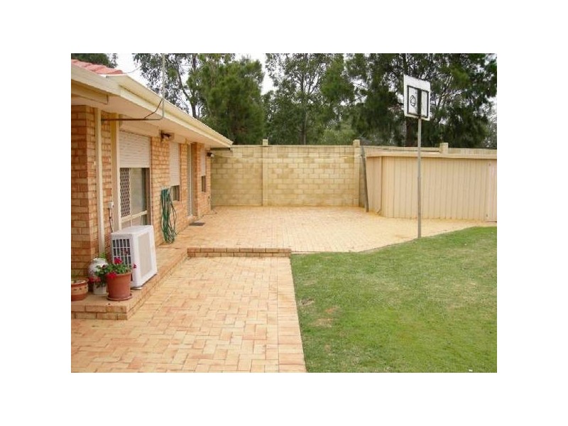 5 Kirk Close, Westfield WA 6111