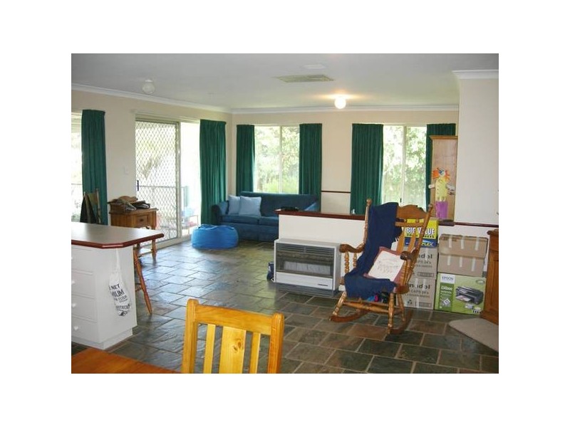 5 Sepal Close, Seville Grove WA 6112