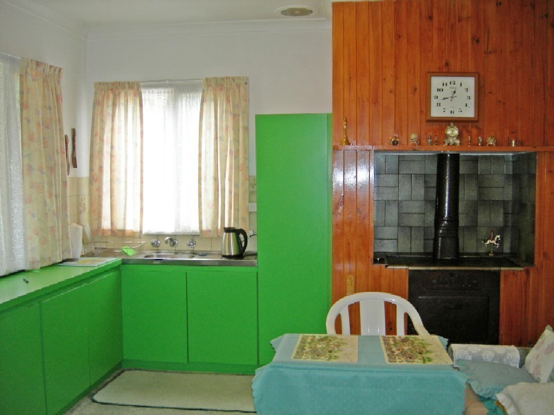 15 Church Street, Kelmscott WA 6111