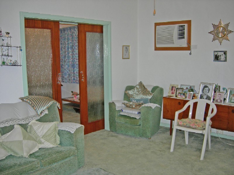 15 Church Street, Kelmscott WA 6111