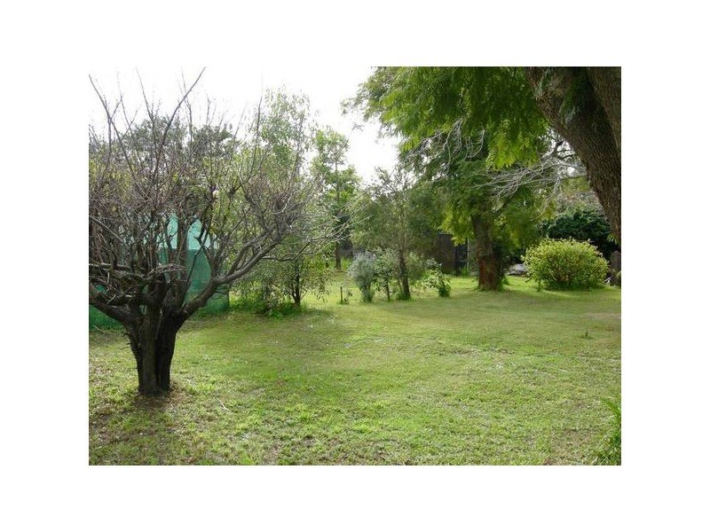 39 Lake Road, Champion Lakes WA 6111