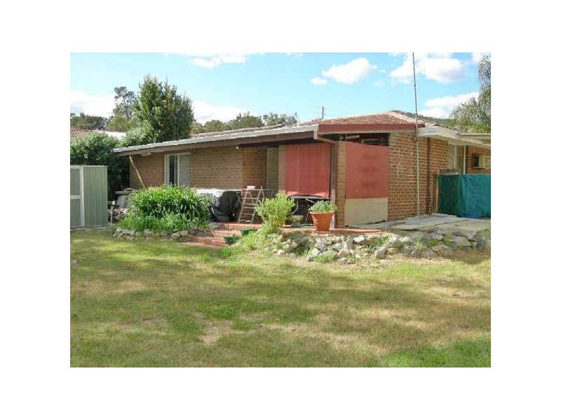 88 Connell Avenue, Kelmscott WA 6111