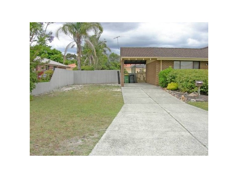 4 Adams Court, Kelmscott WA 6111